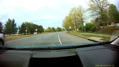 Silver SUV switches lanes, then decides to swerve back into my lane without bothering to check. MD drivers give me such anxiety...