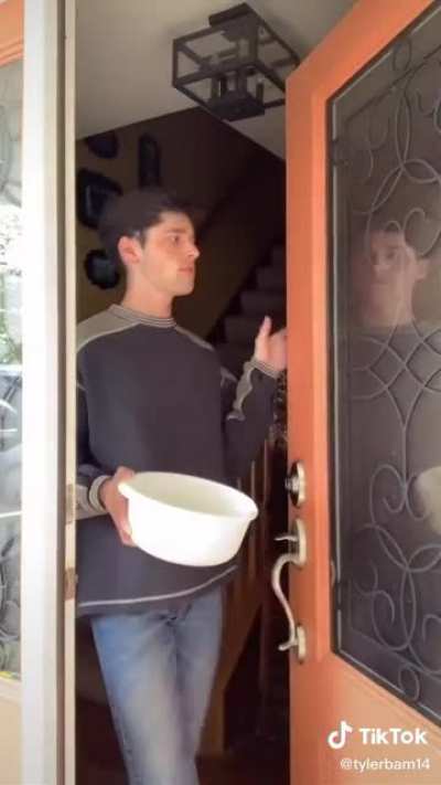 I can’t stop watching this!