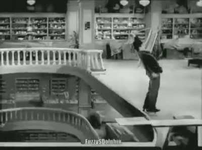 This is how Charlie Chaplin did his "stunts" before CGI