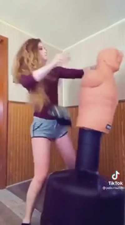 The way she farted/pooped - ___-