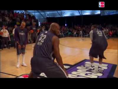 Shaq Dancing With Lebron James &amp; Dwight Howard At The NBA 2007 All-Star Game