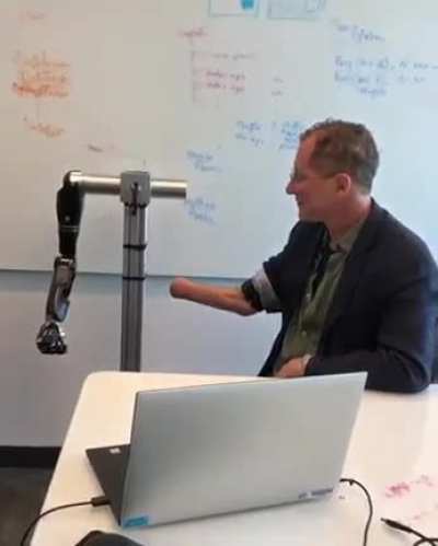 Arm fuckery