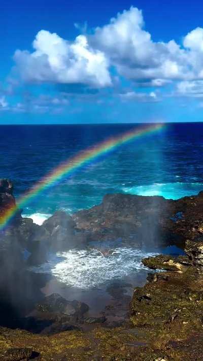 ?Nakalele Blowhole is a rainbow maker ?