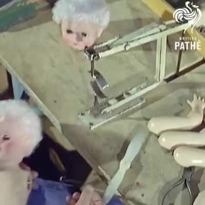 Creepy and impressive - inside a vintage doll factory in London (1963)