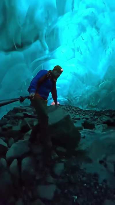?Cave with some of the best-looking ice