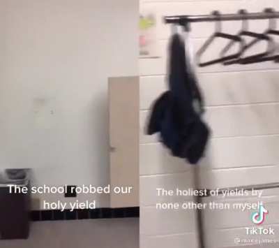 The school committed a devious lick ??‍♂️
