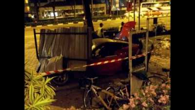 Drunk Ferrari driver hits a Taxi at 110 mph (180km).